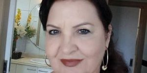 Benim adım Ayşe, 65 yaşındayım
